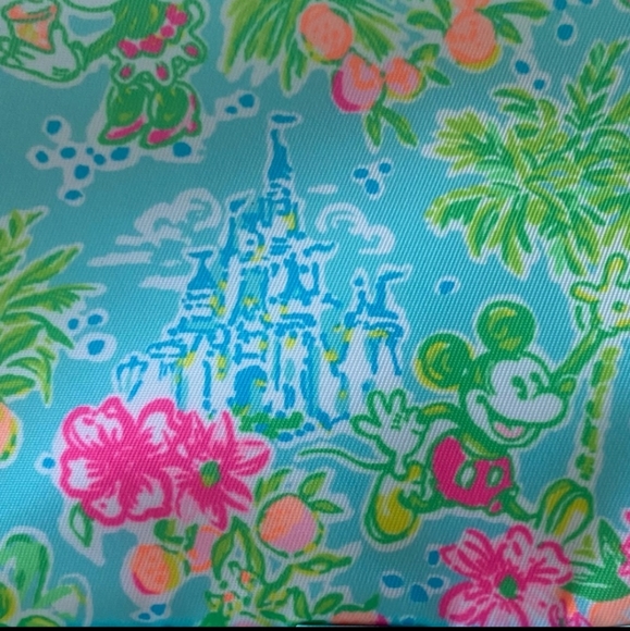 Disney Parks x Lilly Pulitzer Gillie Wristlet New Green Pink White - Picture 3 of 7